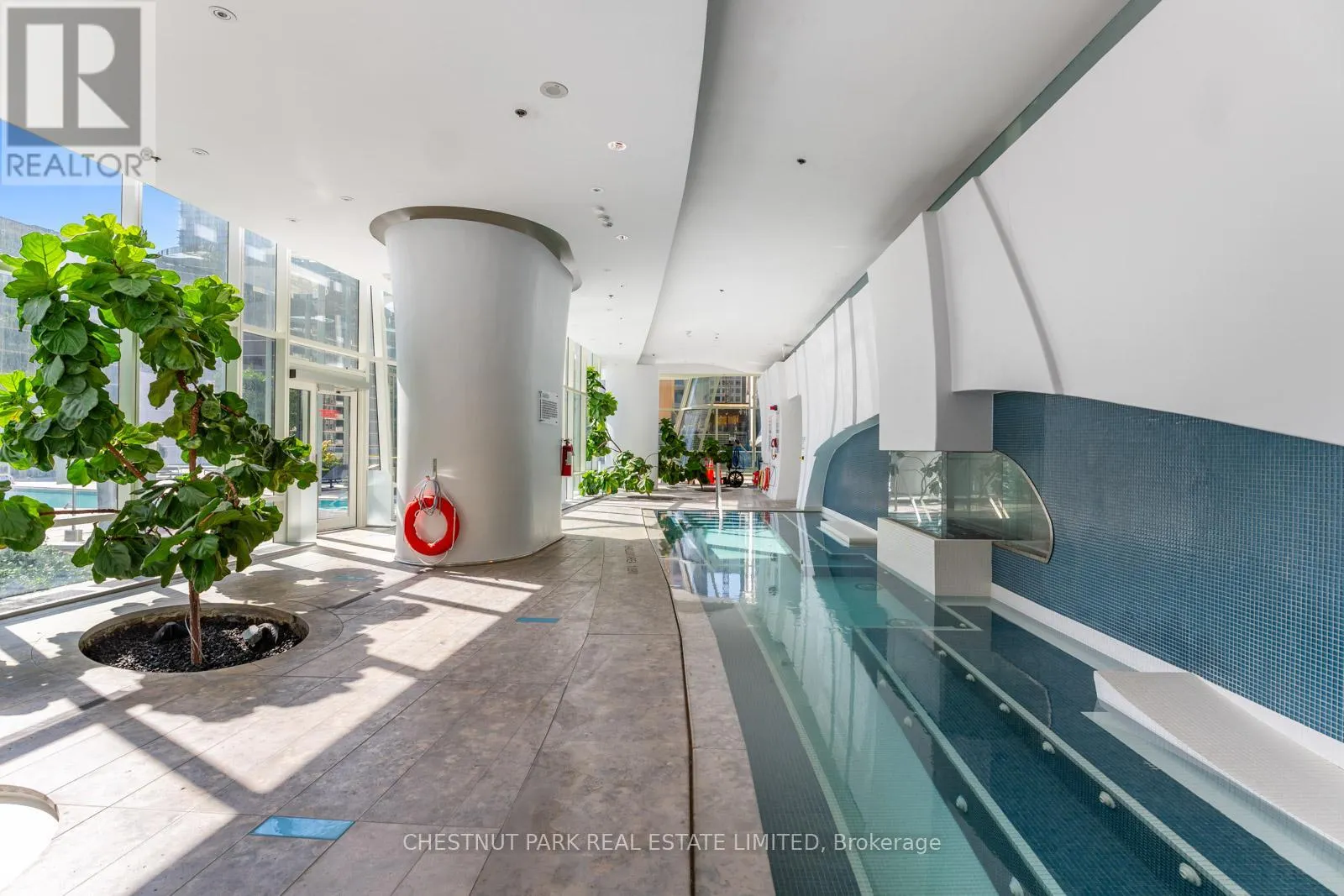 303 - 1 BLOOR STREET E