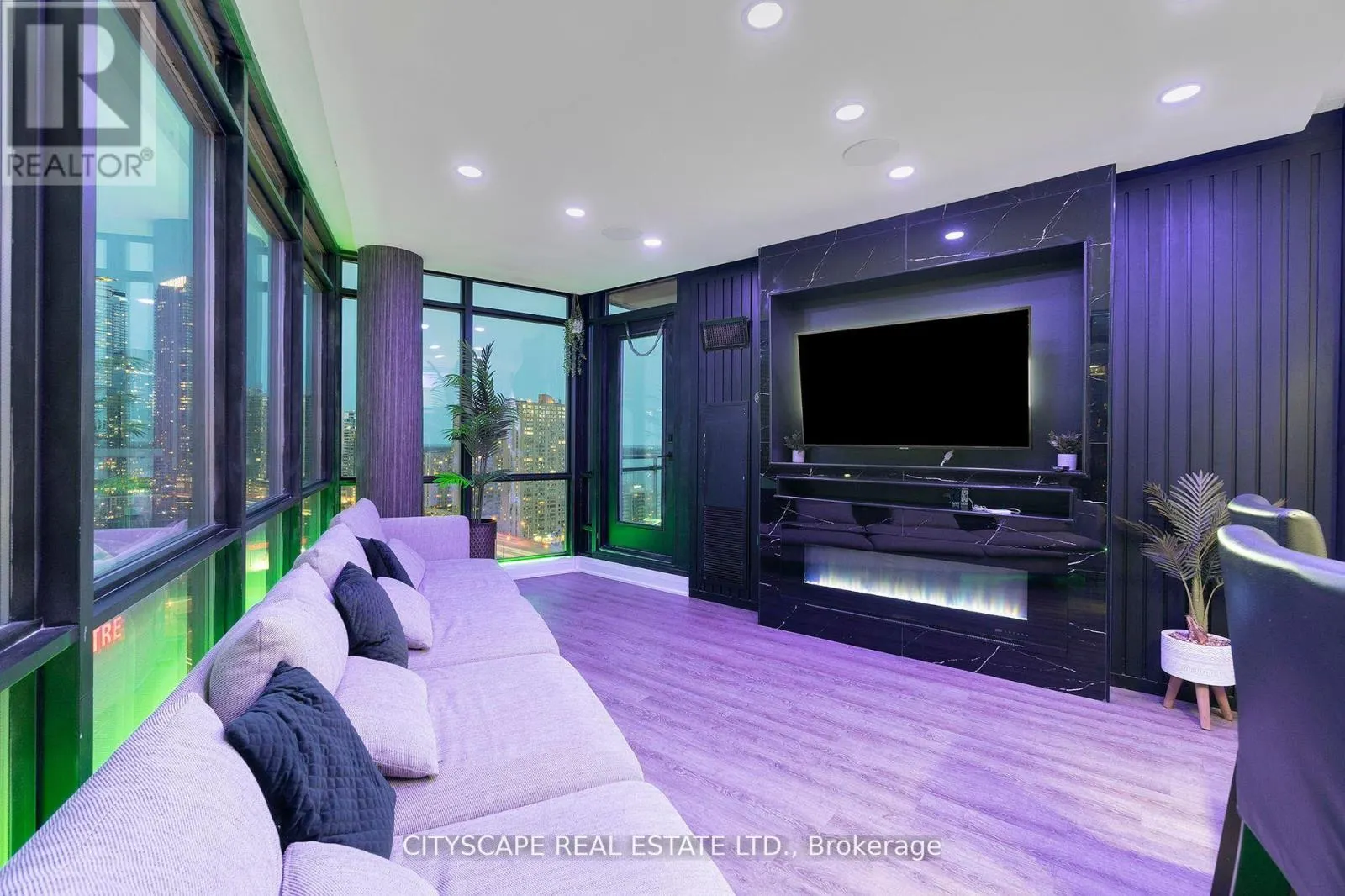 2308 - 3 NAVY WHARF COURT N