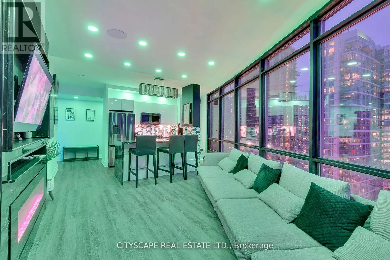 2308 - 3 NAVY WHARF COURT N