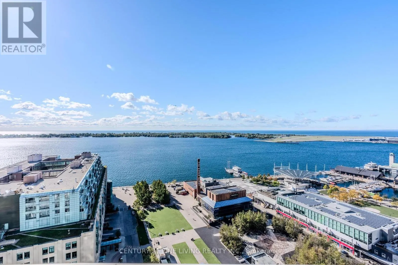 2407 - 208 QUEENS QUAY W