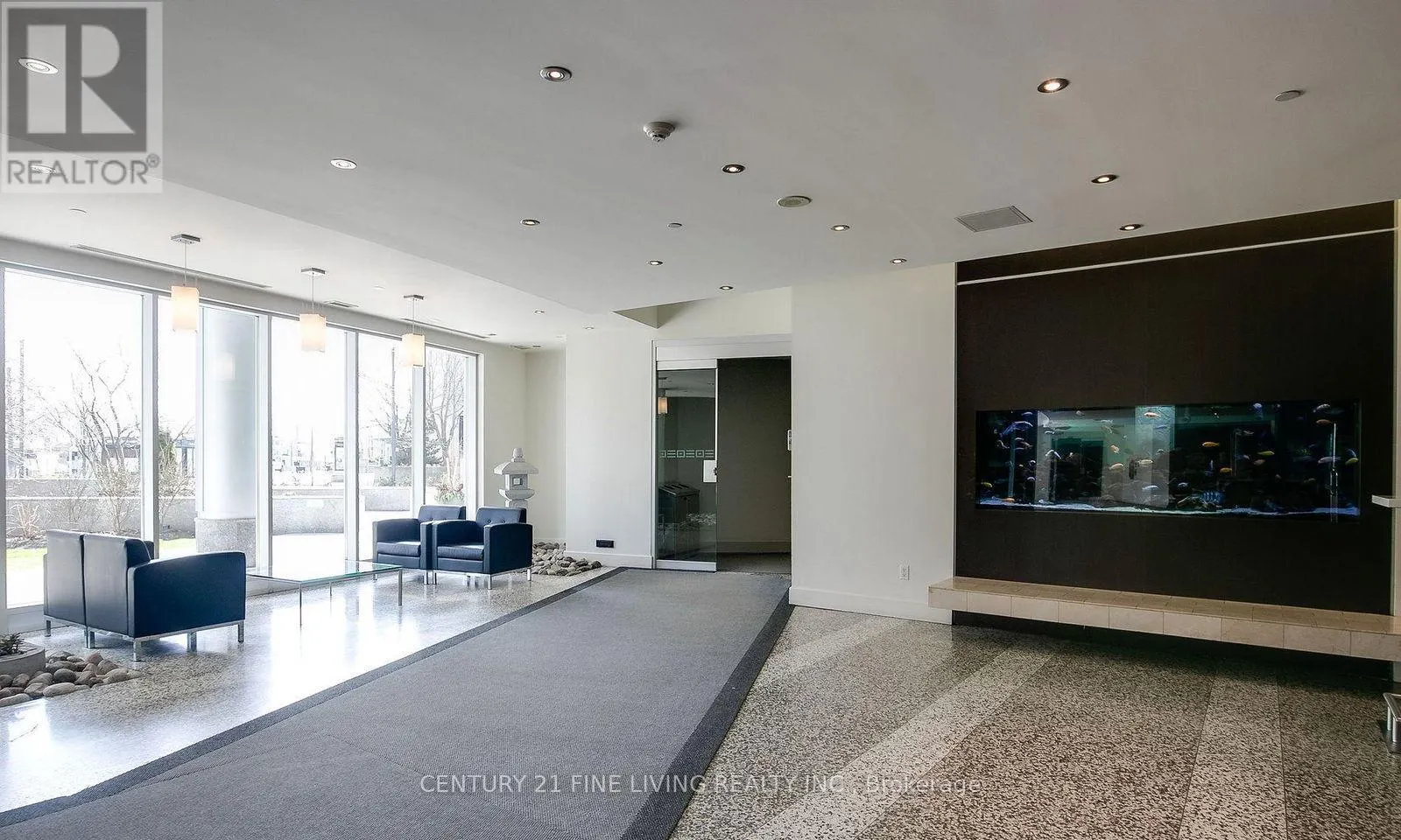 2407 - 208 QUEENS QUAY W