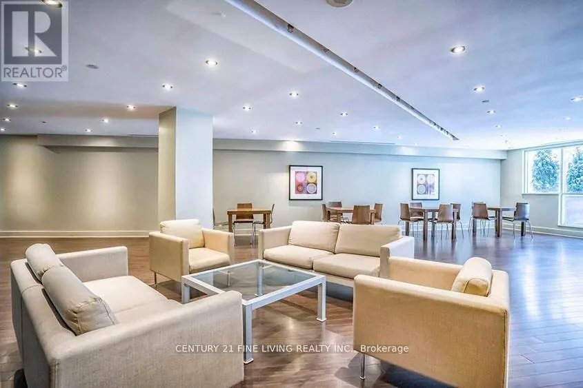 2407 - 208 QUEENS QUAY W