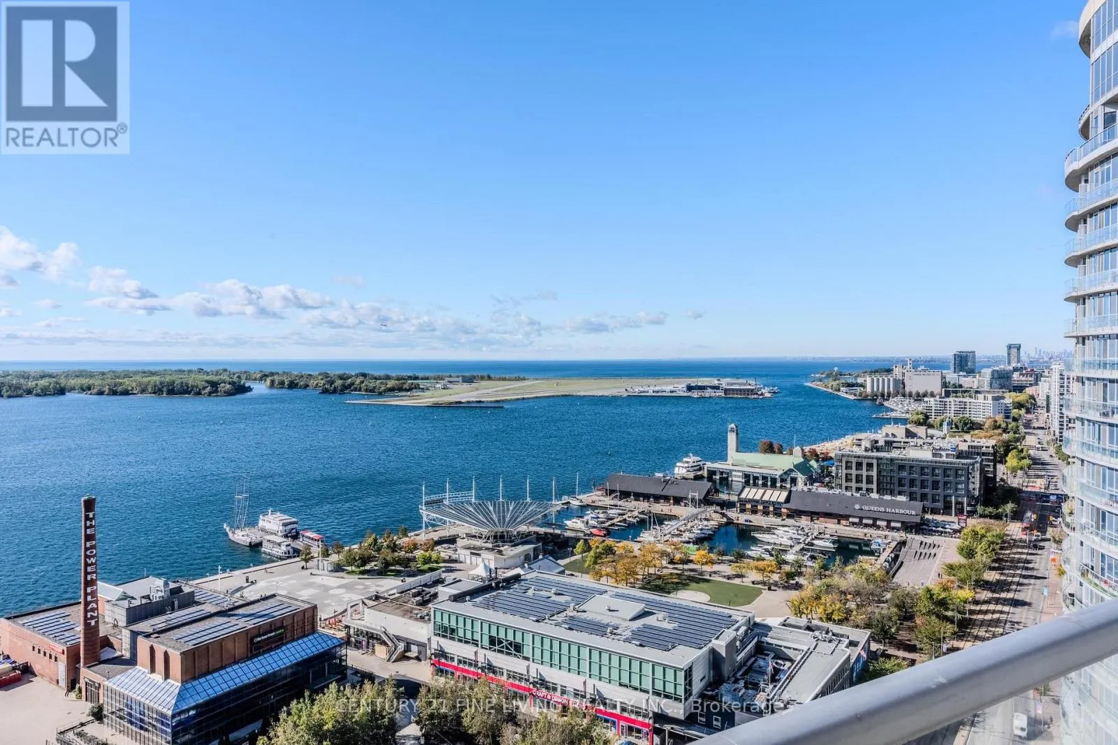 2407 - 208 QUEENS QUAY W