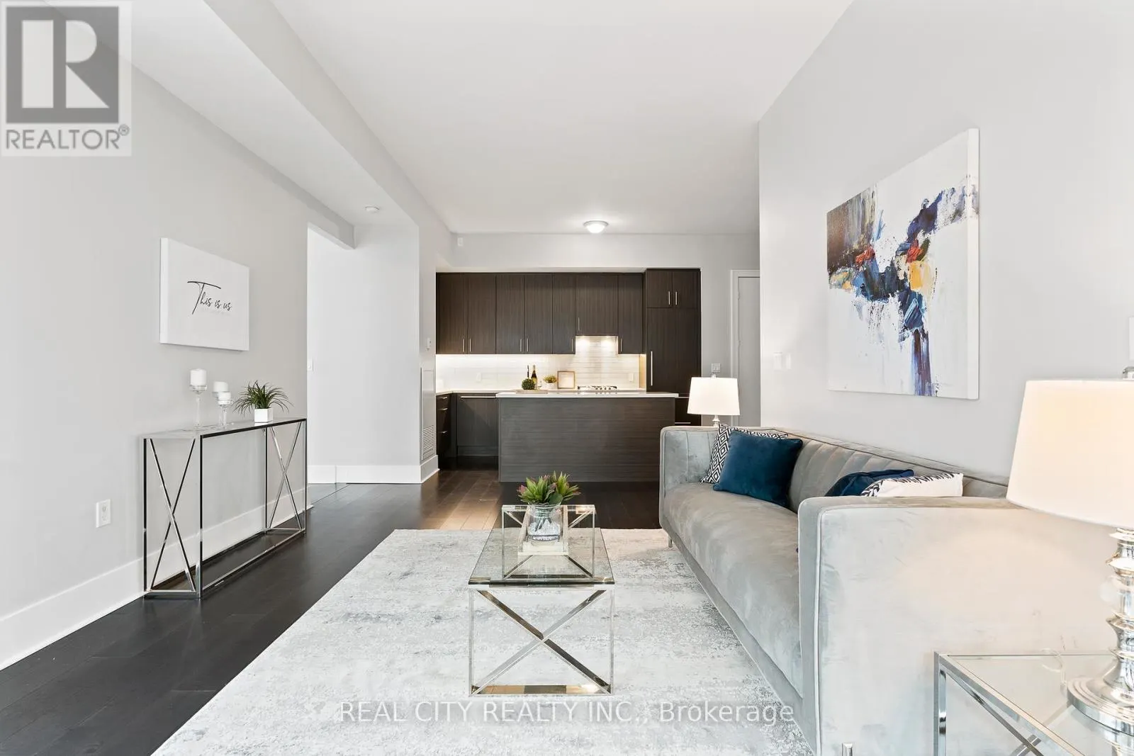 626 - 29 QUEENS QUAY E