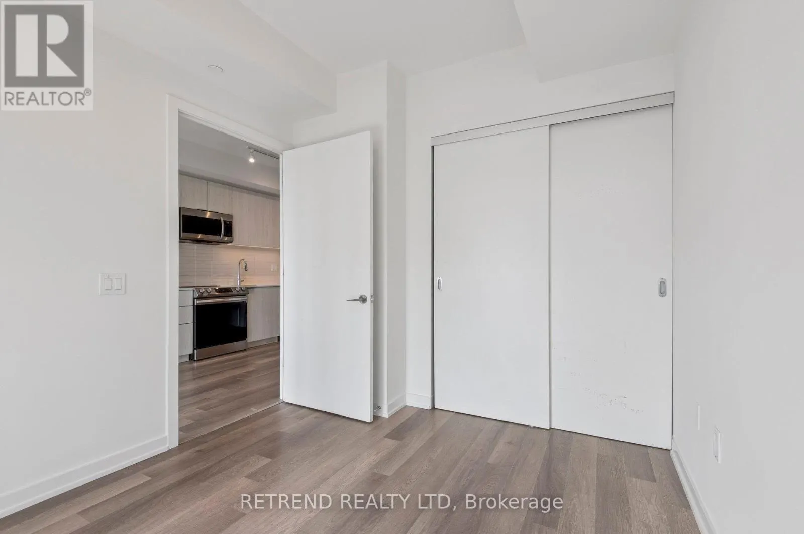 1206 - 50 POWER STREET
