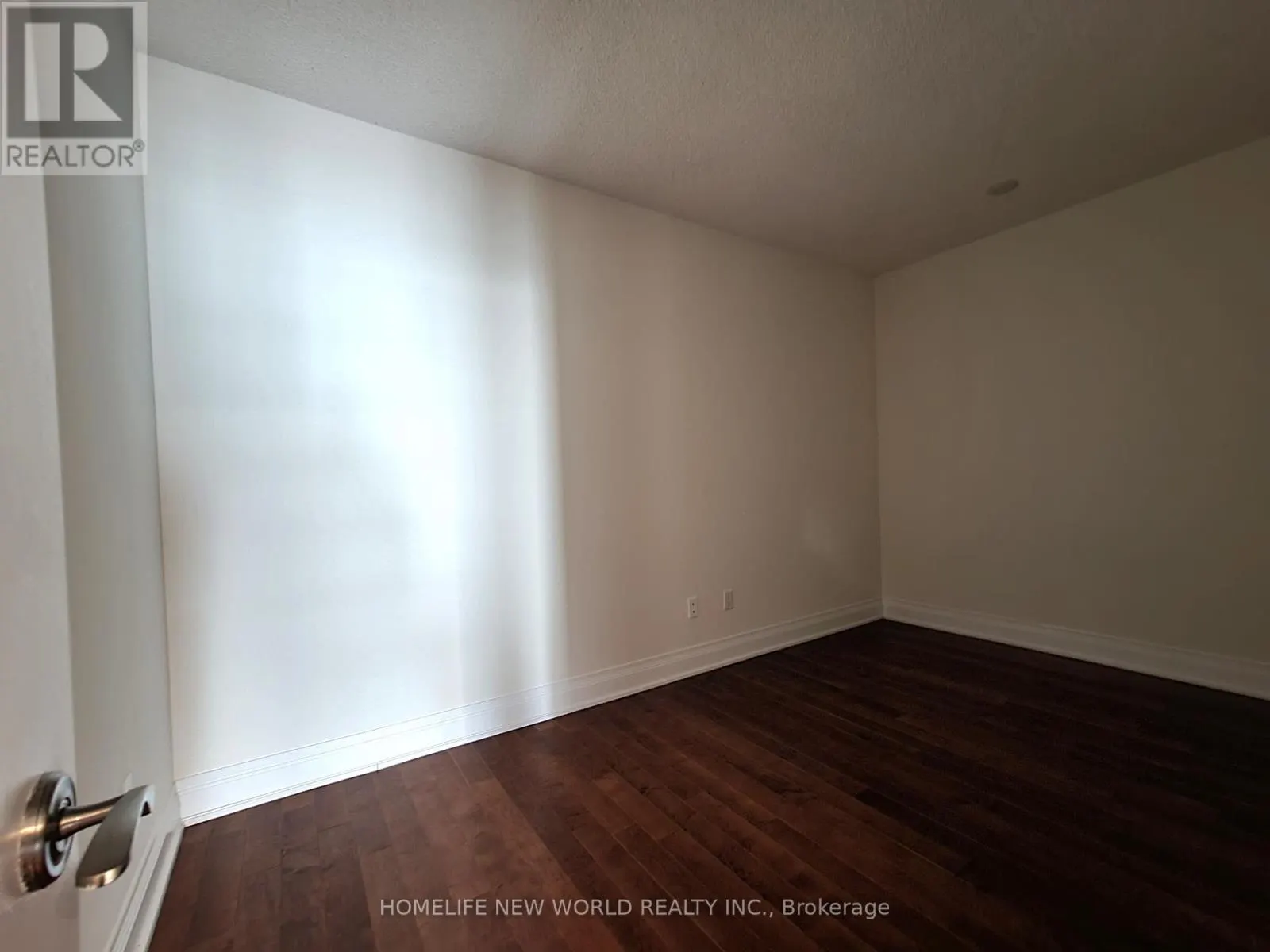 3501 - 2191 YONGE STREET