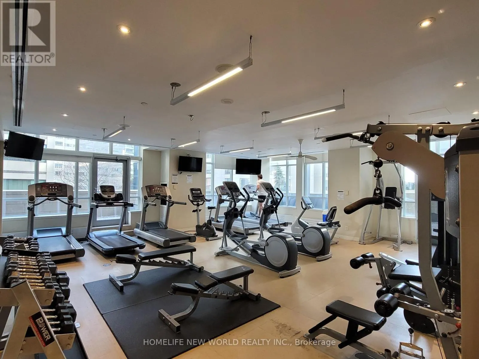 3501 - 2191 YONGE STREET