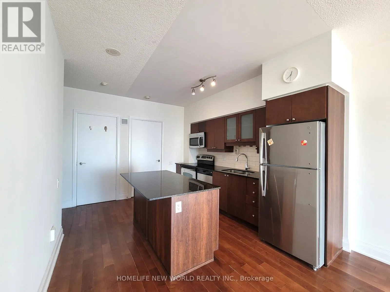 3501 - 2191 YONGE STREET