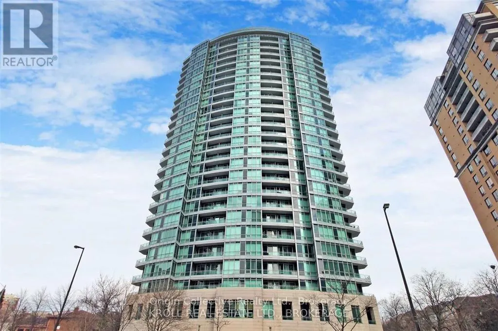 812 - 60 BYNG AVENUE