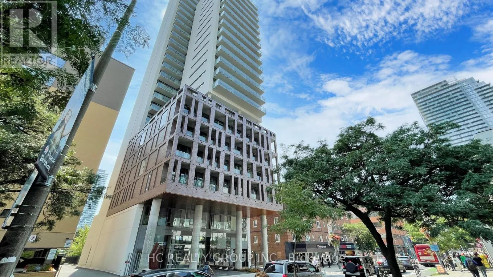 1605 - 81 WELLESLEY STREET E