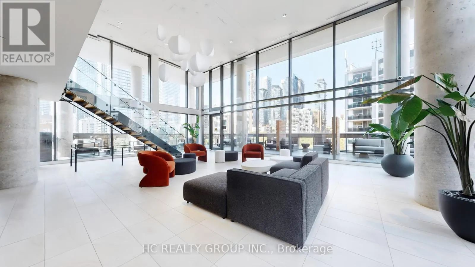 1605 - 81 WELLESLEY STREET E