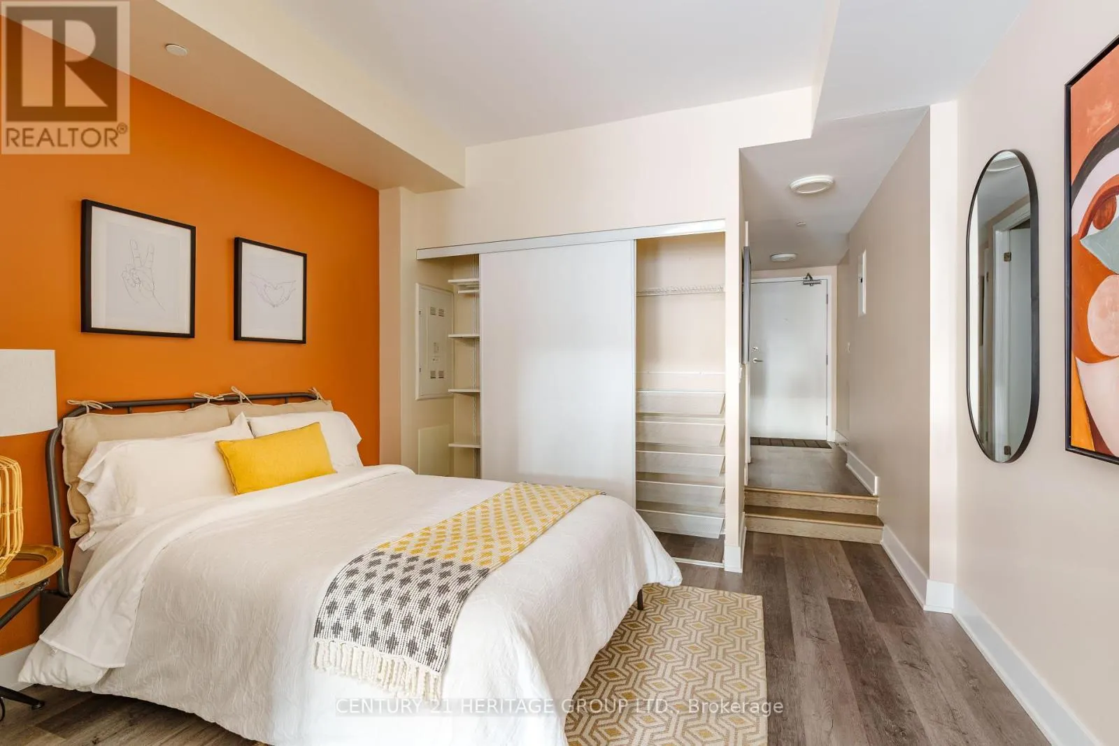 408 - 508 WELLINGTON STREET W