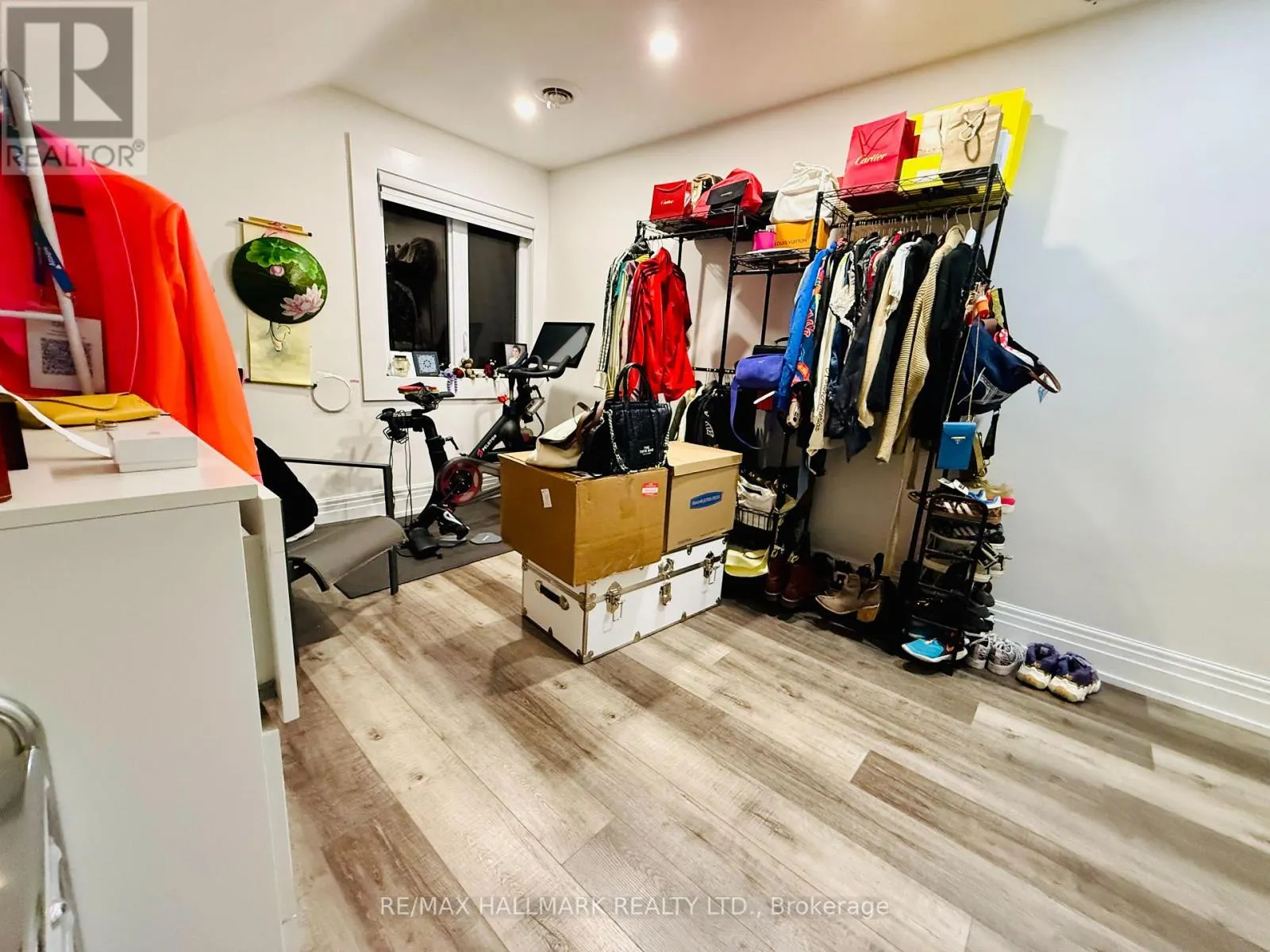 3RD FL - 193 HEATH STREET W