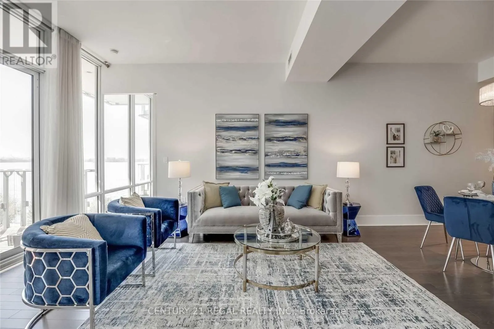 29 QUEENS QUAY E
