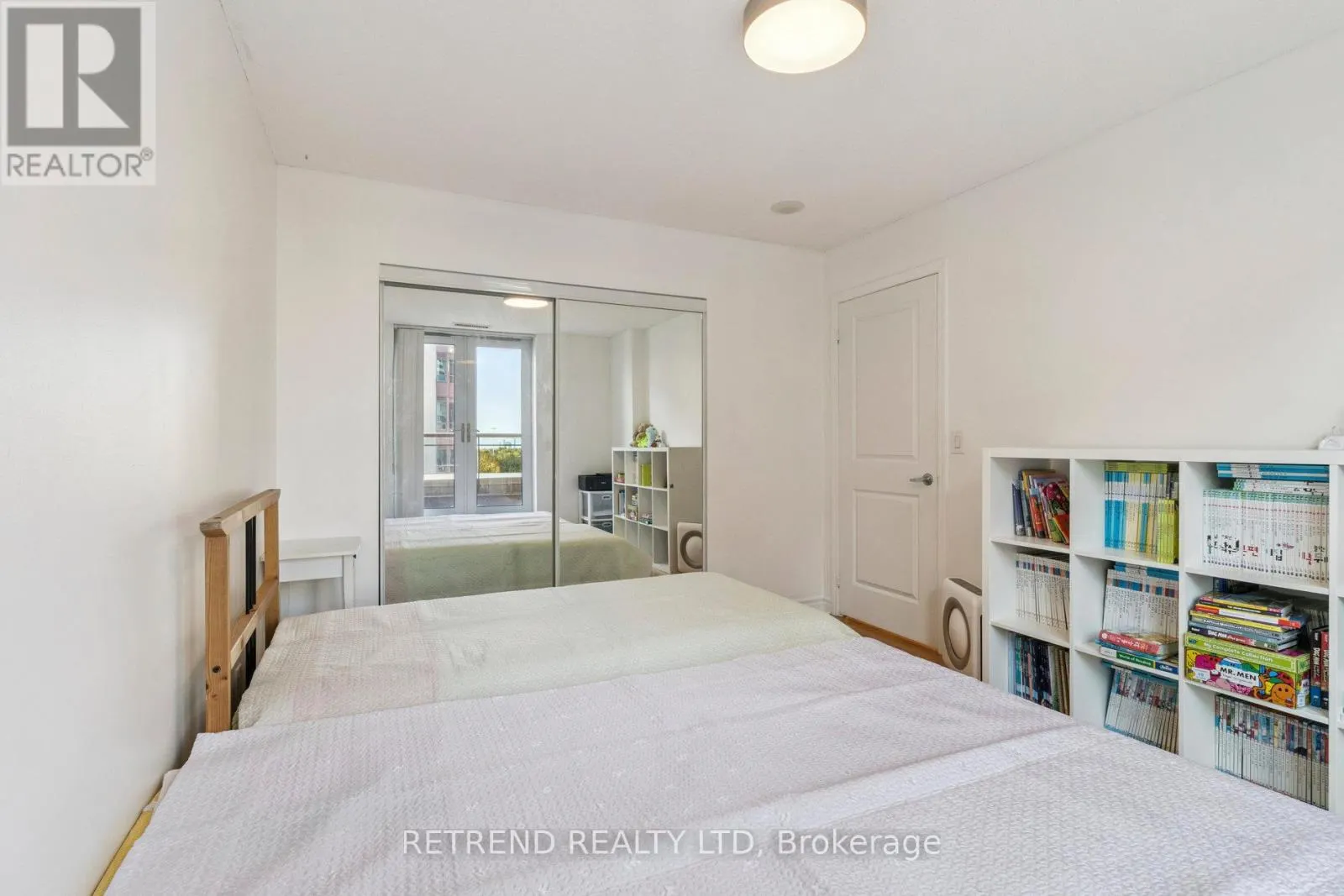 712 - 27 REAN DRIVE