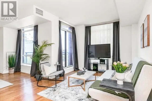 607 - 500 QUEENS QUAY W