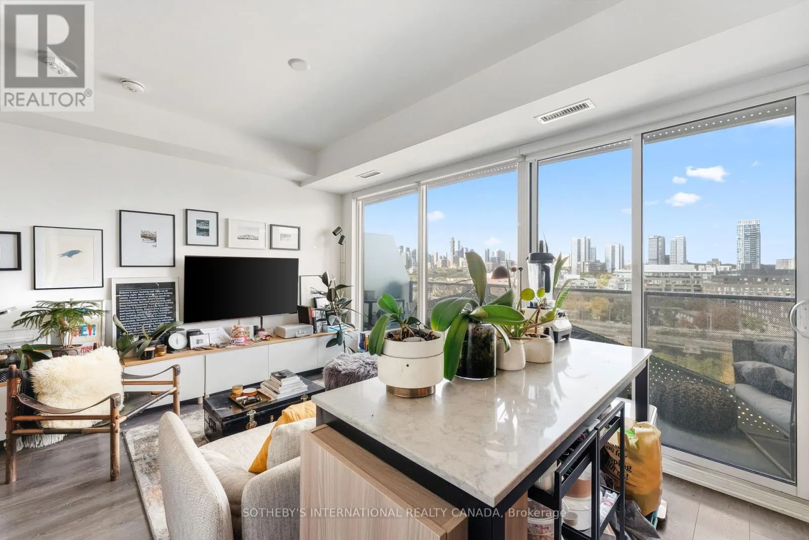 1118 - 60 TANNERY ROAD