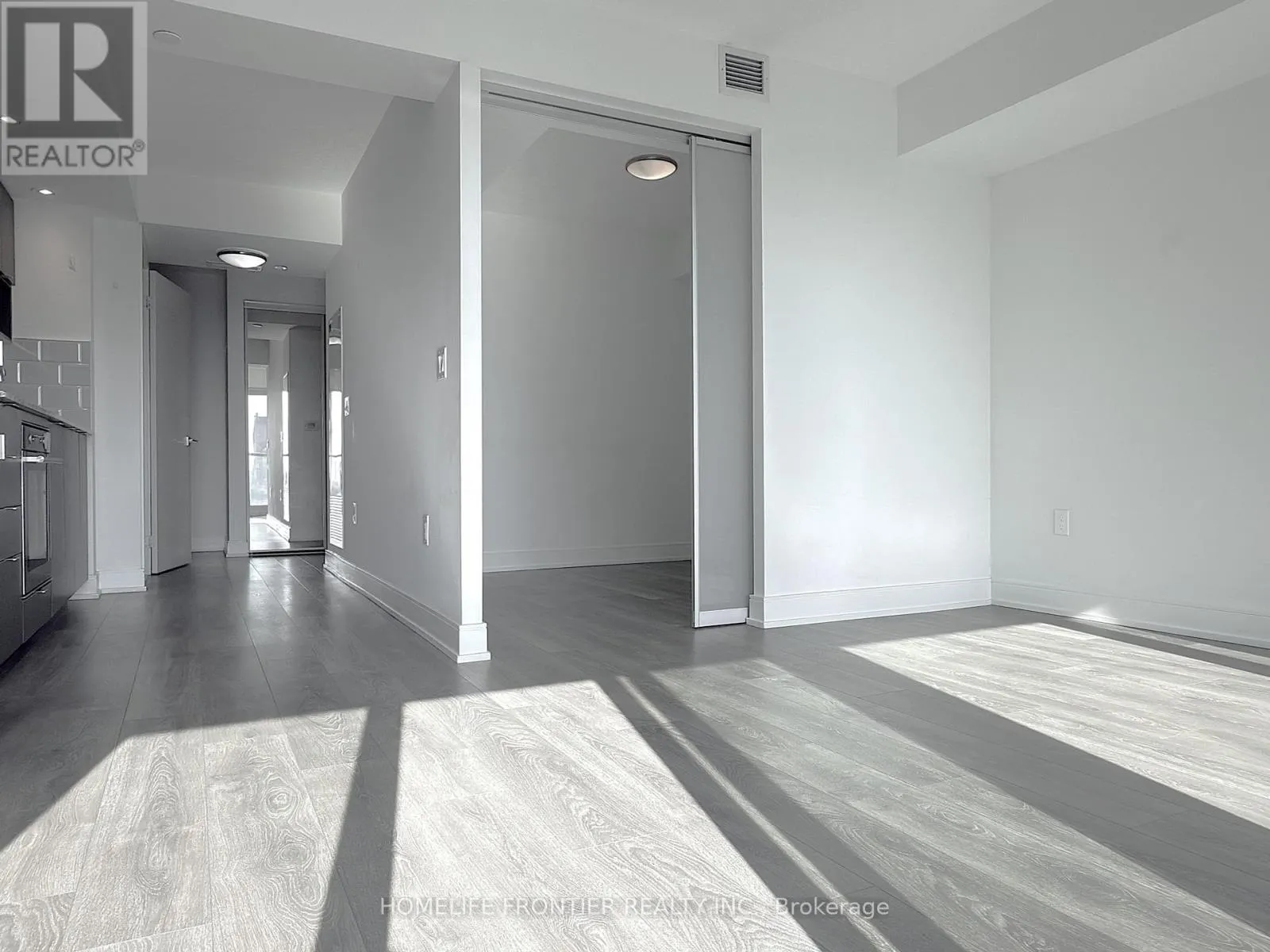 1507 - 89 MCGILL STREET