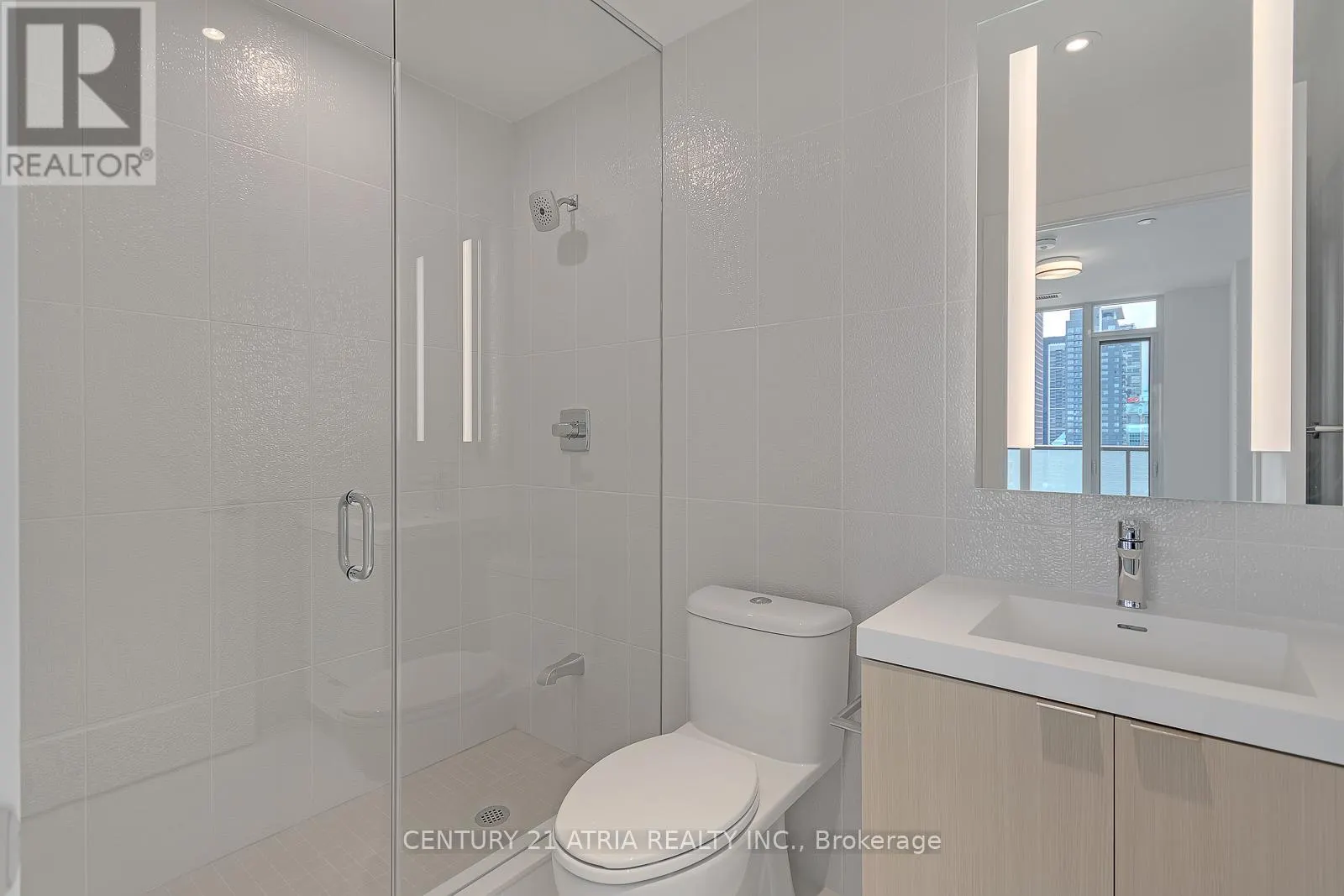 1610 - 575 BLOOR STREET E