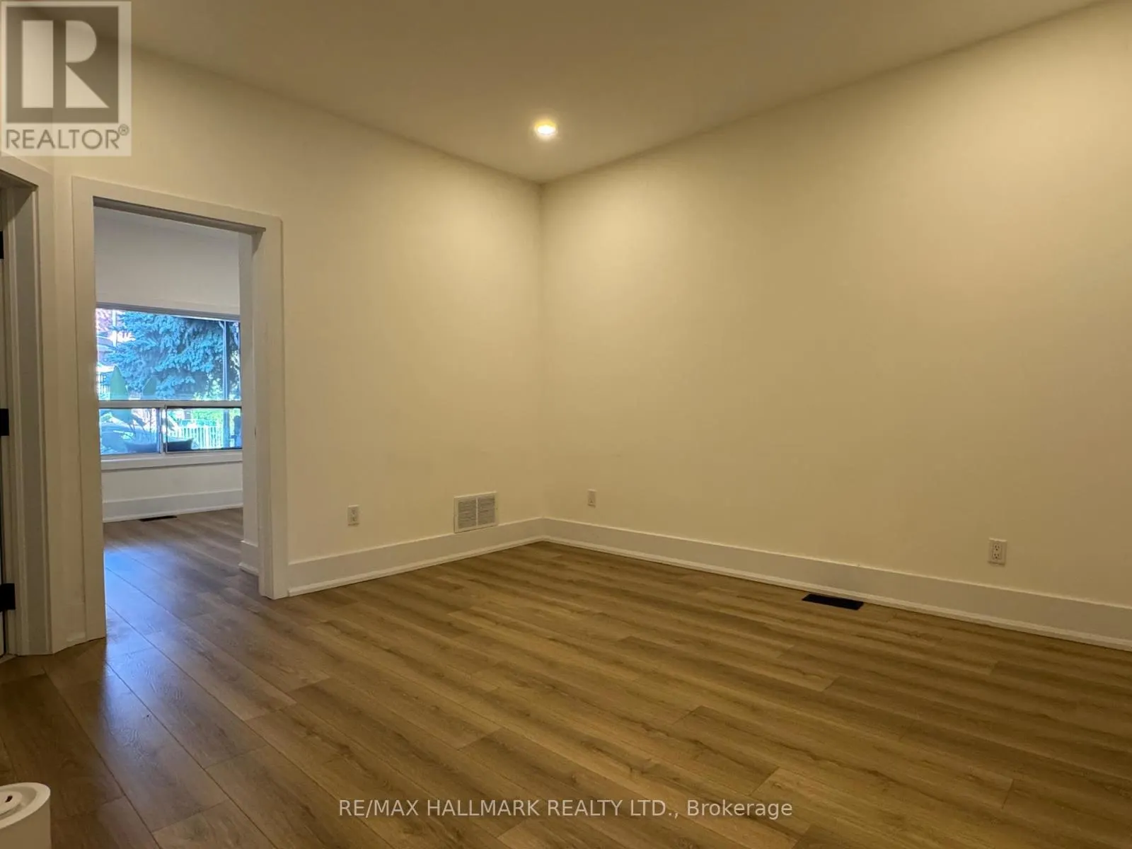 MAIN - 13 BROOKFIELD STREET