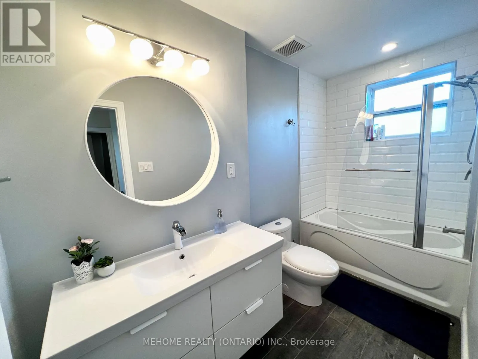 UPPER - 126 EDMONTON DRIVE