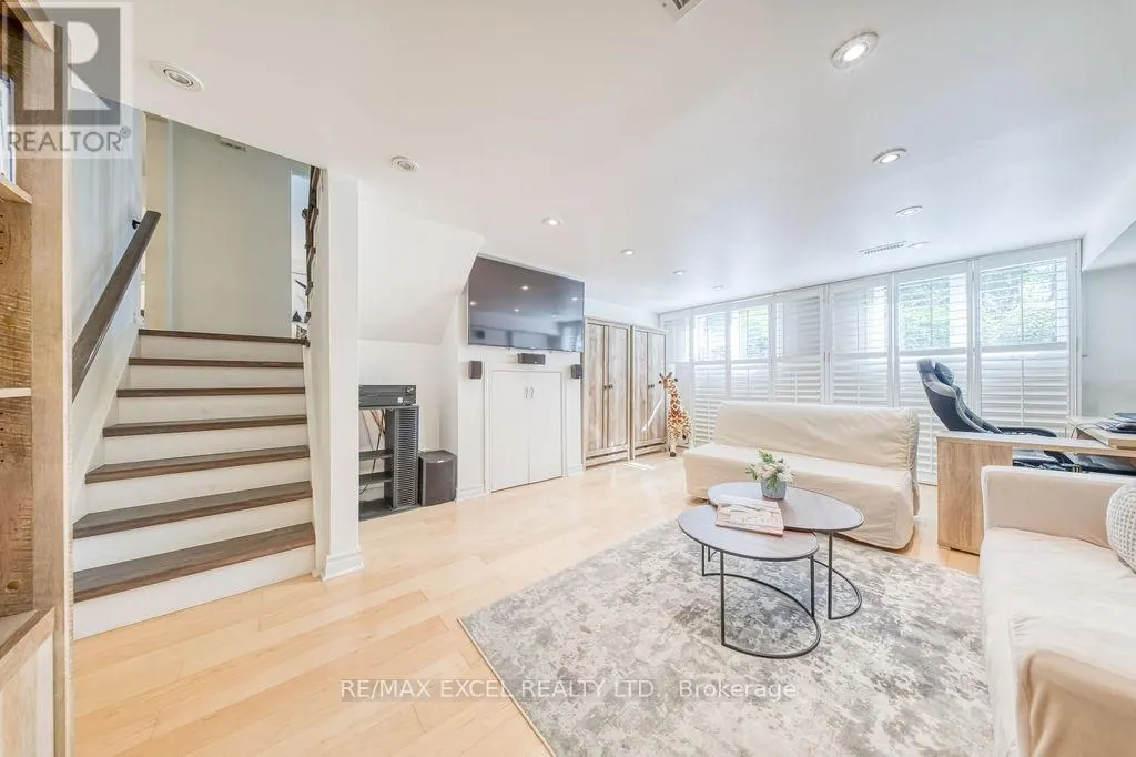 61 CORNING ROAD