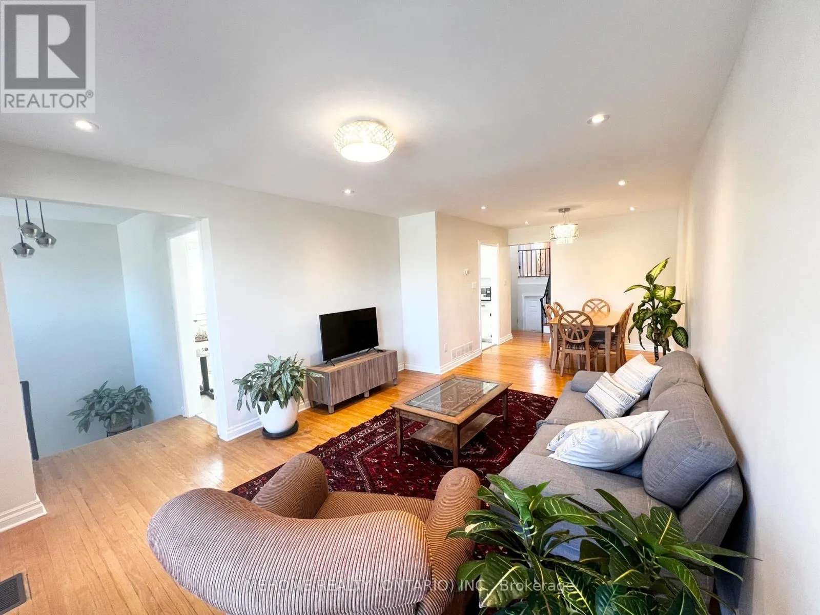 MATER-BR1 - 126 EDMONTON DRIVE