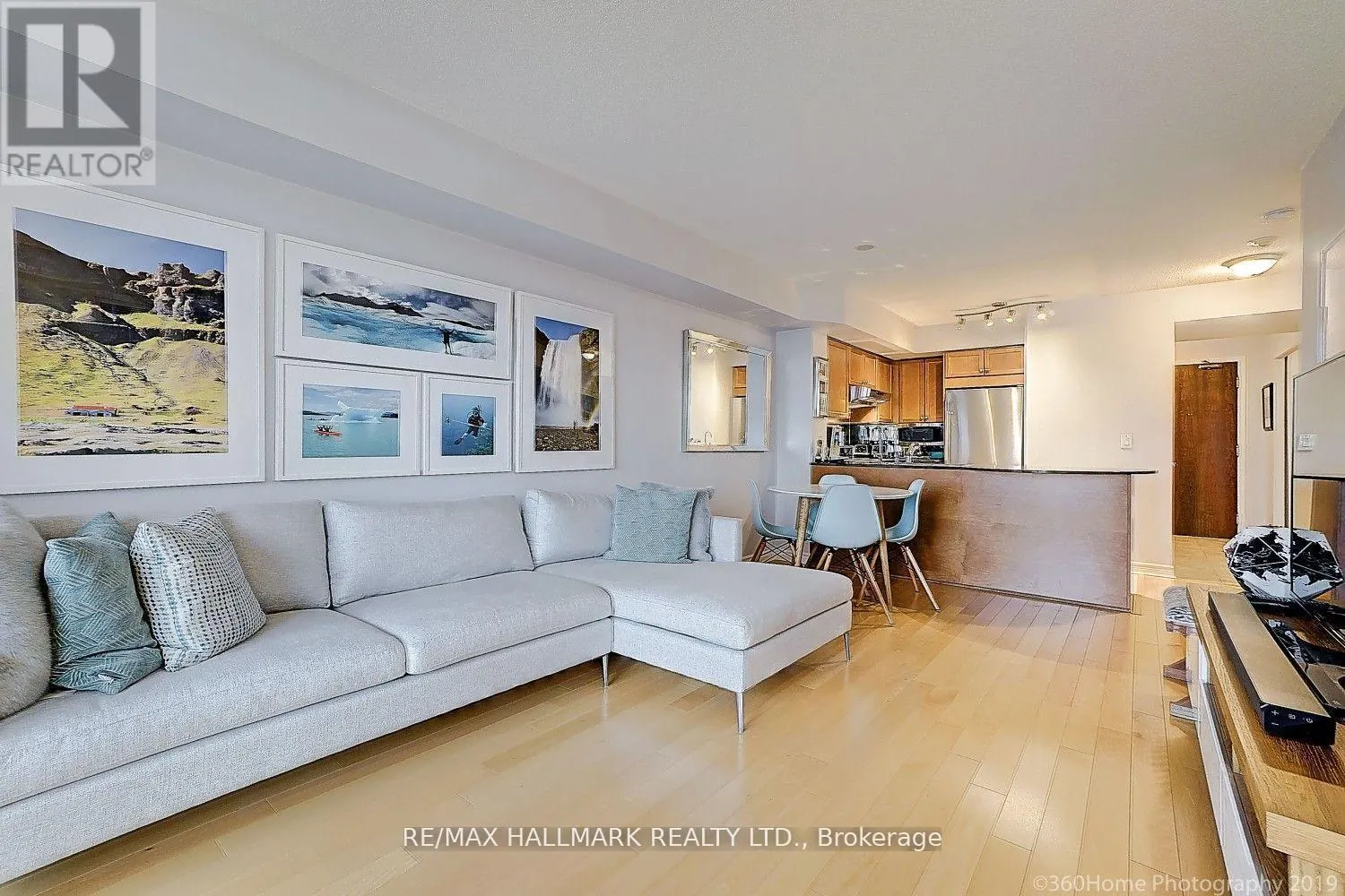 1608 - 18 KENASTON GARDENS