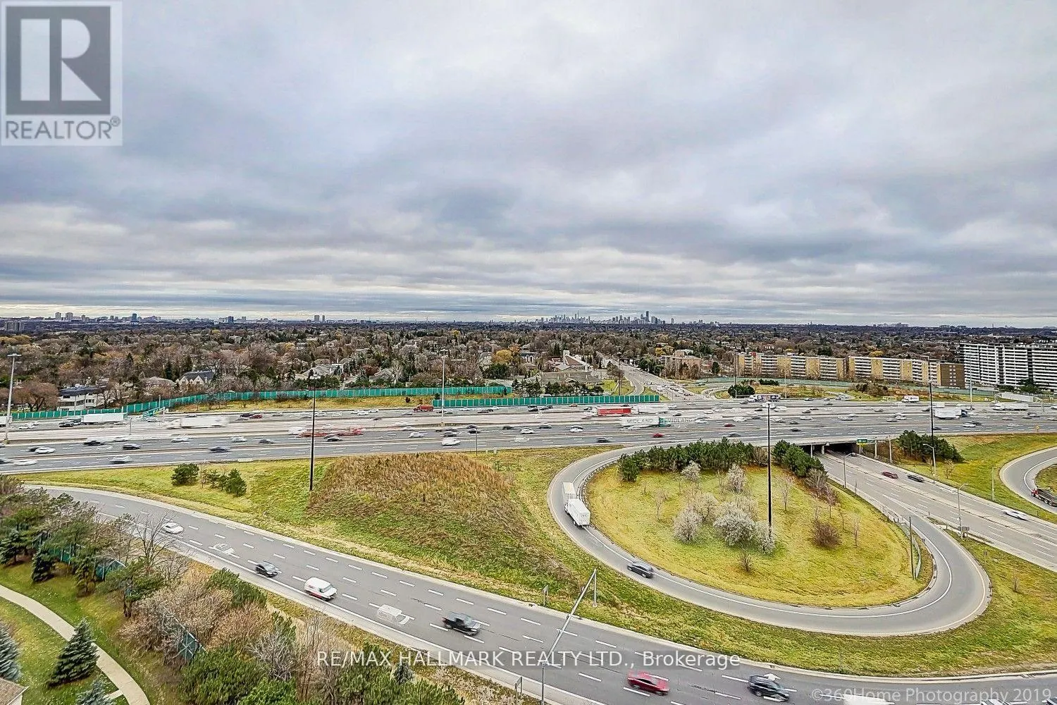 1608 - 18 KENASTON GARDENS