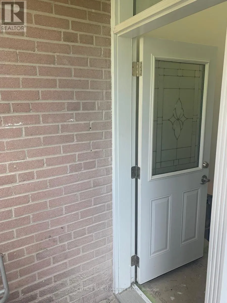 LOWER UNIT - 151 GOULDING AVENUE