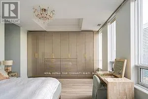 PH 3501 - 21 BALMUTO STREET