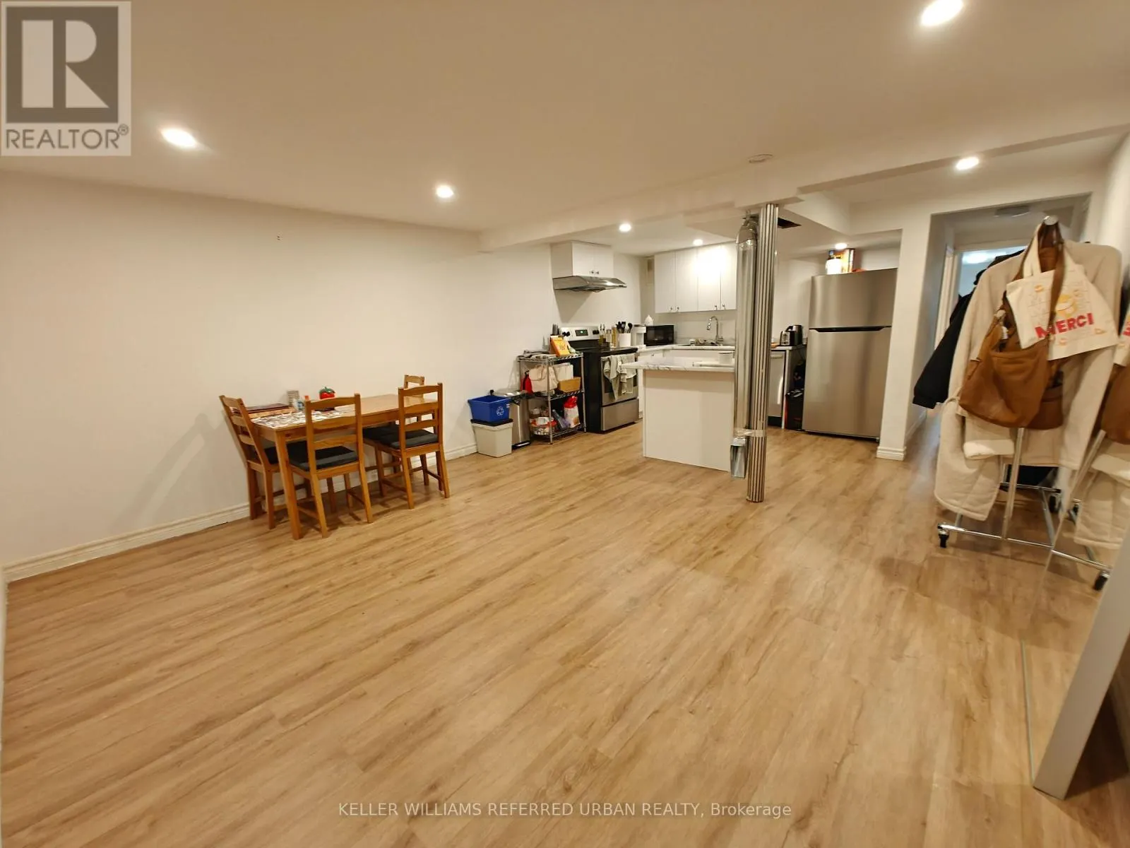 LOWER - 67 FORTROSE CRESCENT