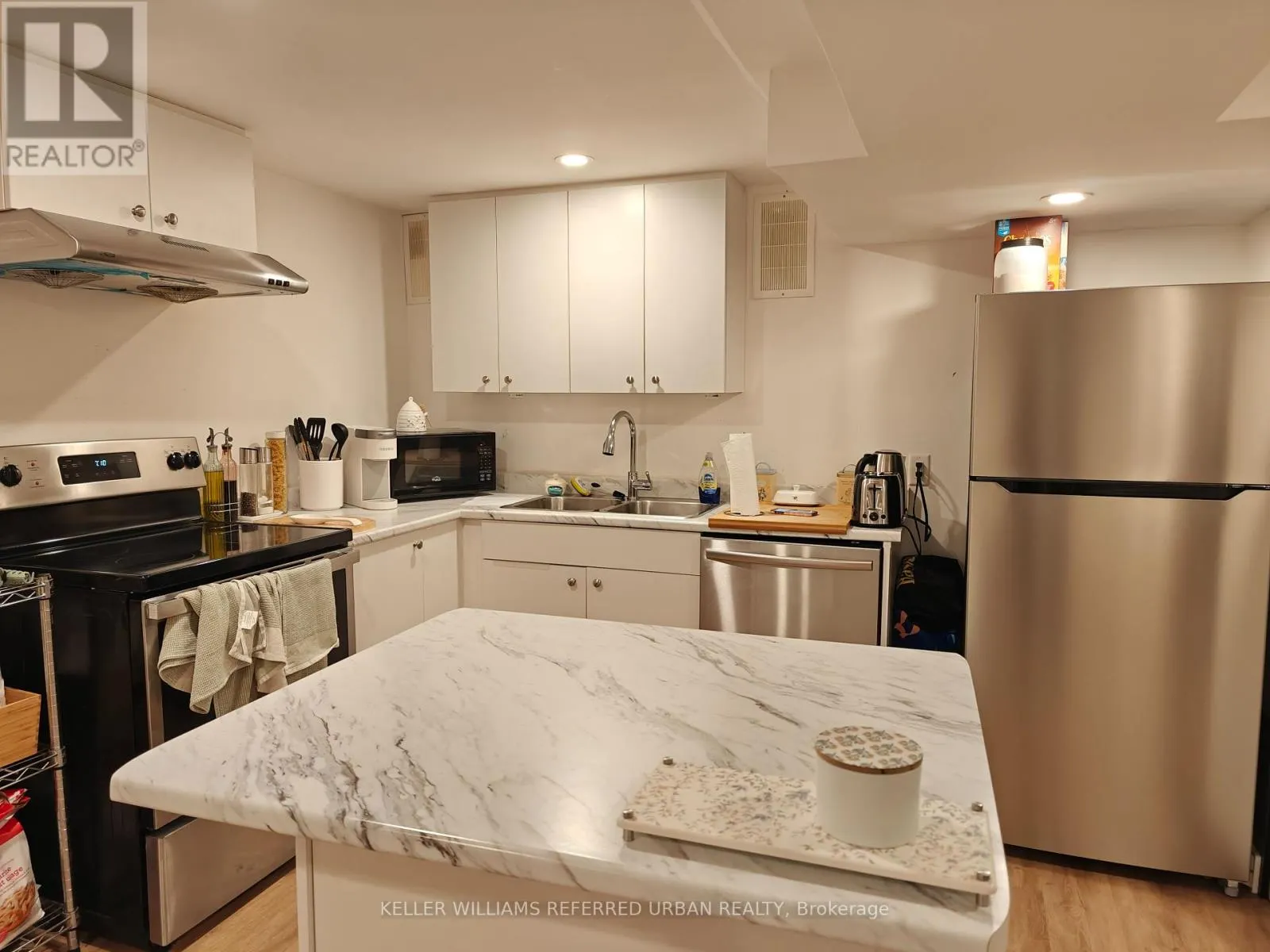 LOWER - 67 FORTROSE CRESCENT