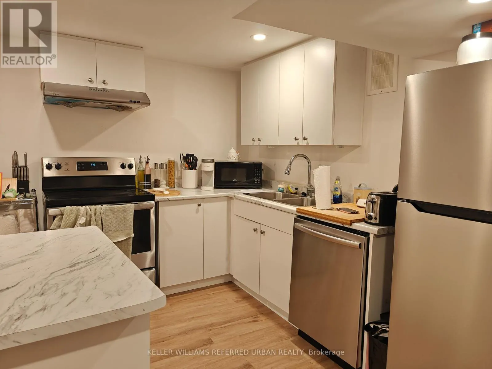 LOWER - 67 FORTROSE CRESCENT