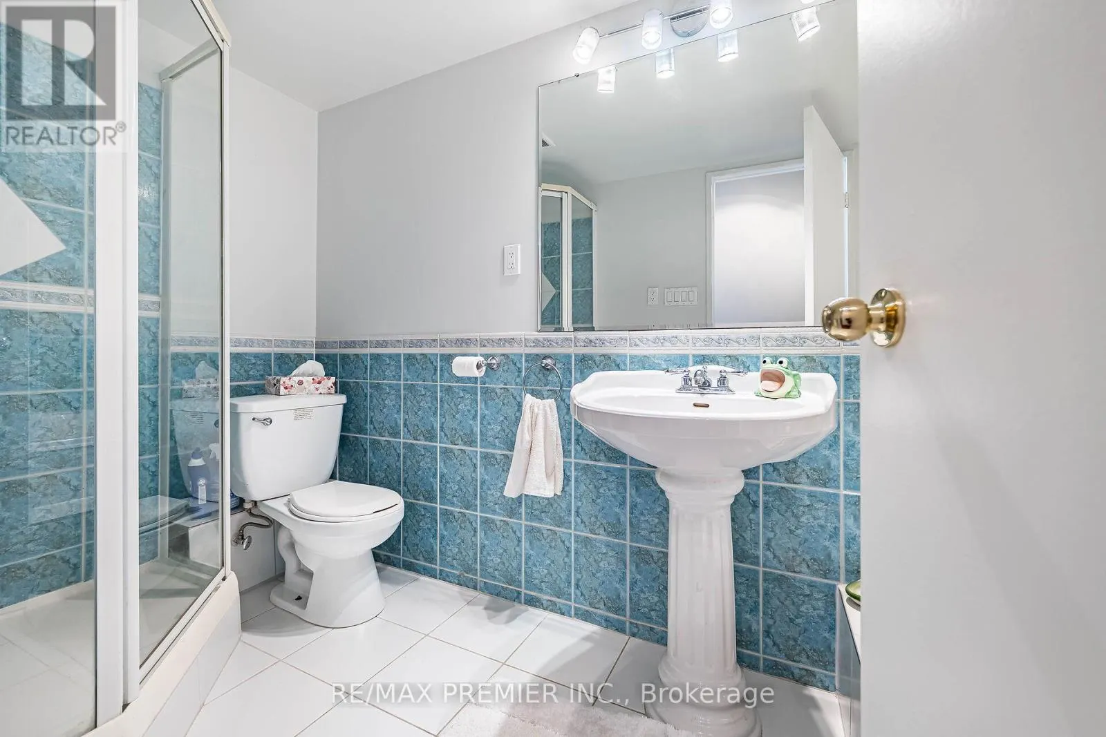 2308 - 75 GRAYDON HALL DRIVE