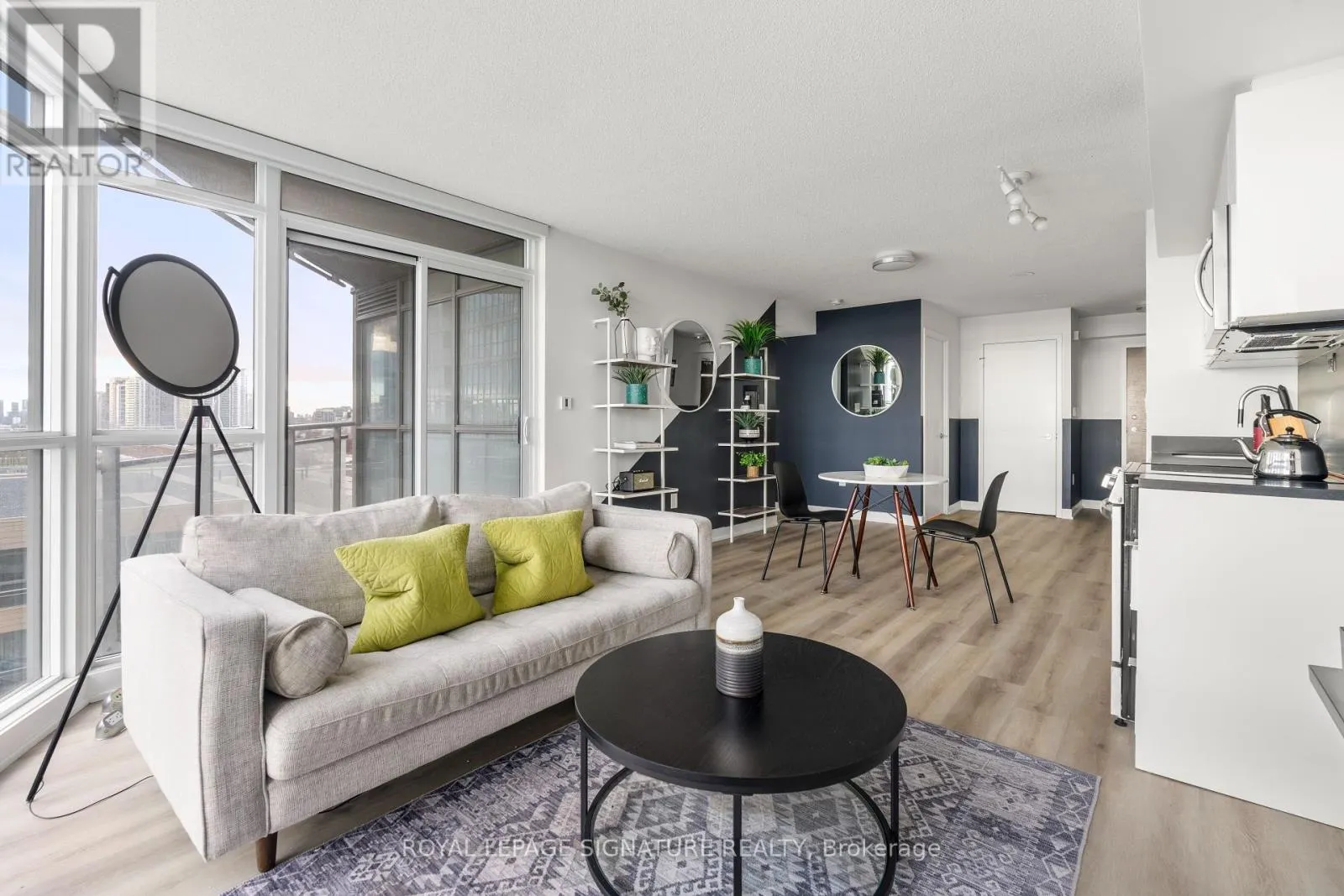 1209 - 21 ICEBOAT TERRACE