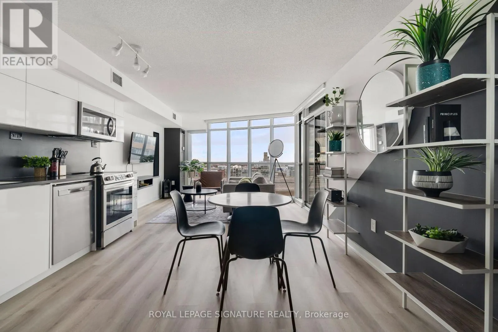 1209 - 21 ICEBOAT TERRACE