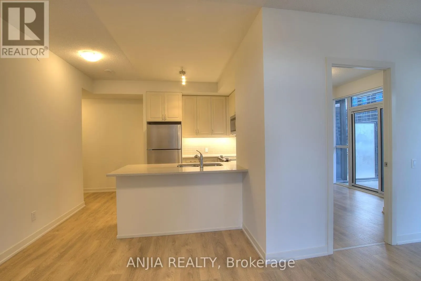 619 - 4955 YONGE STREET