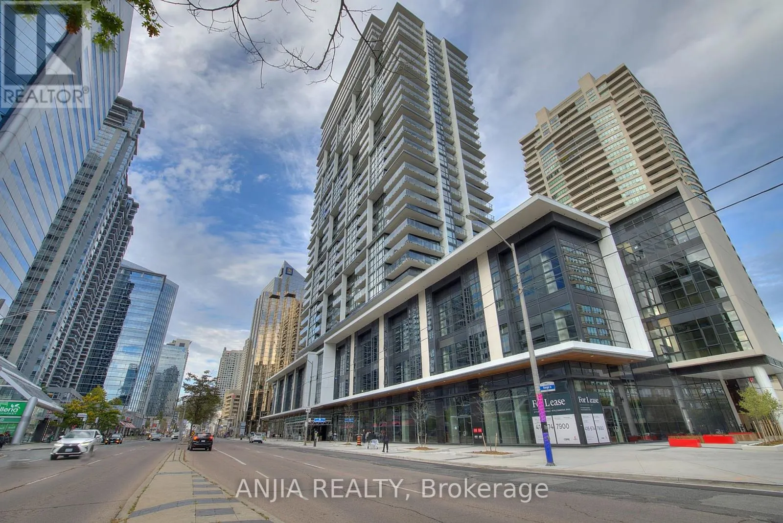 619 - 4955 YONGE STREET