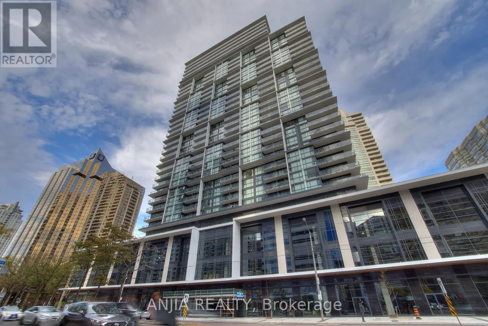 619 - 4955 YONGE STREET