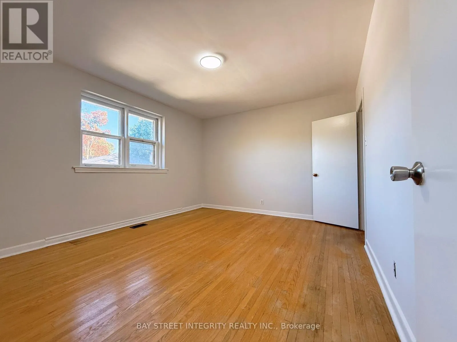 143 MUNRO BOULEVARD