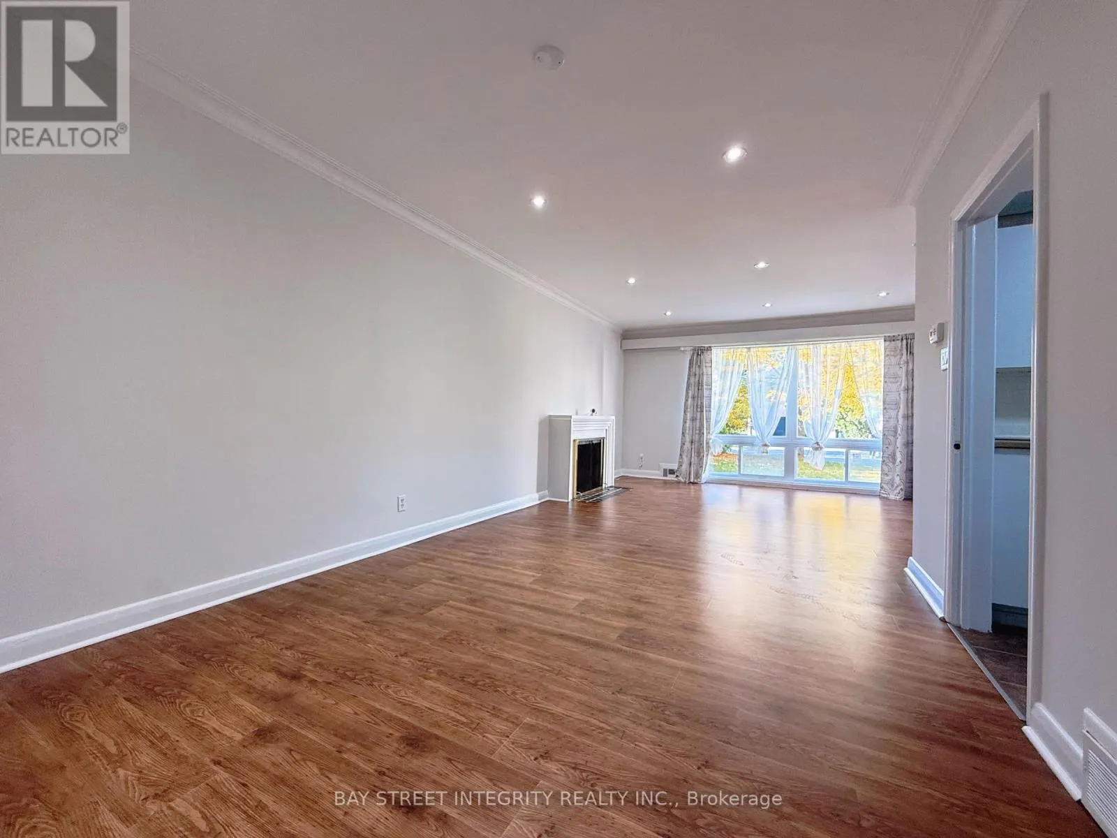 143 MUNRO BOULEVARD
