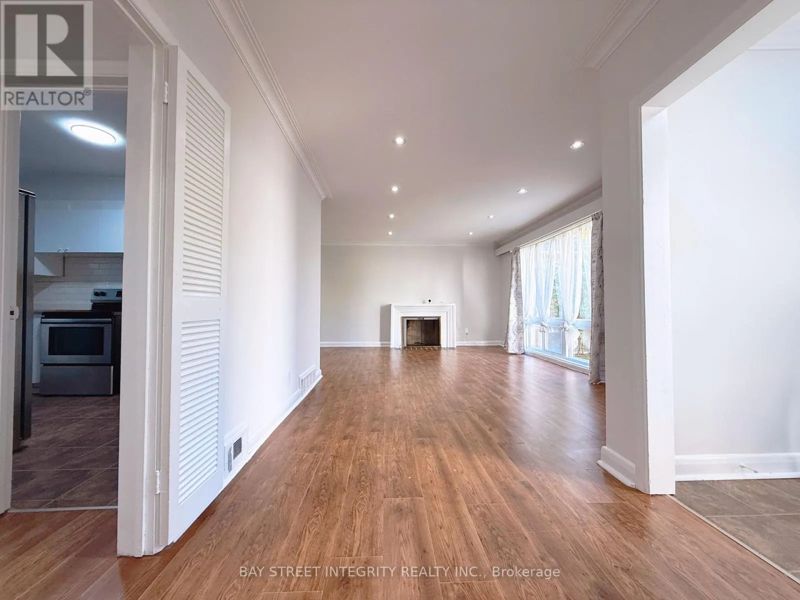 143 MUNRO BOULEVARD