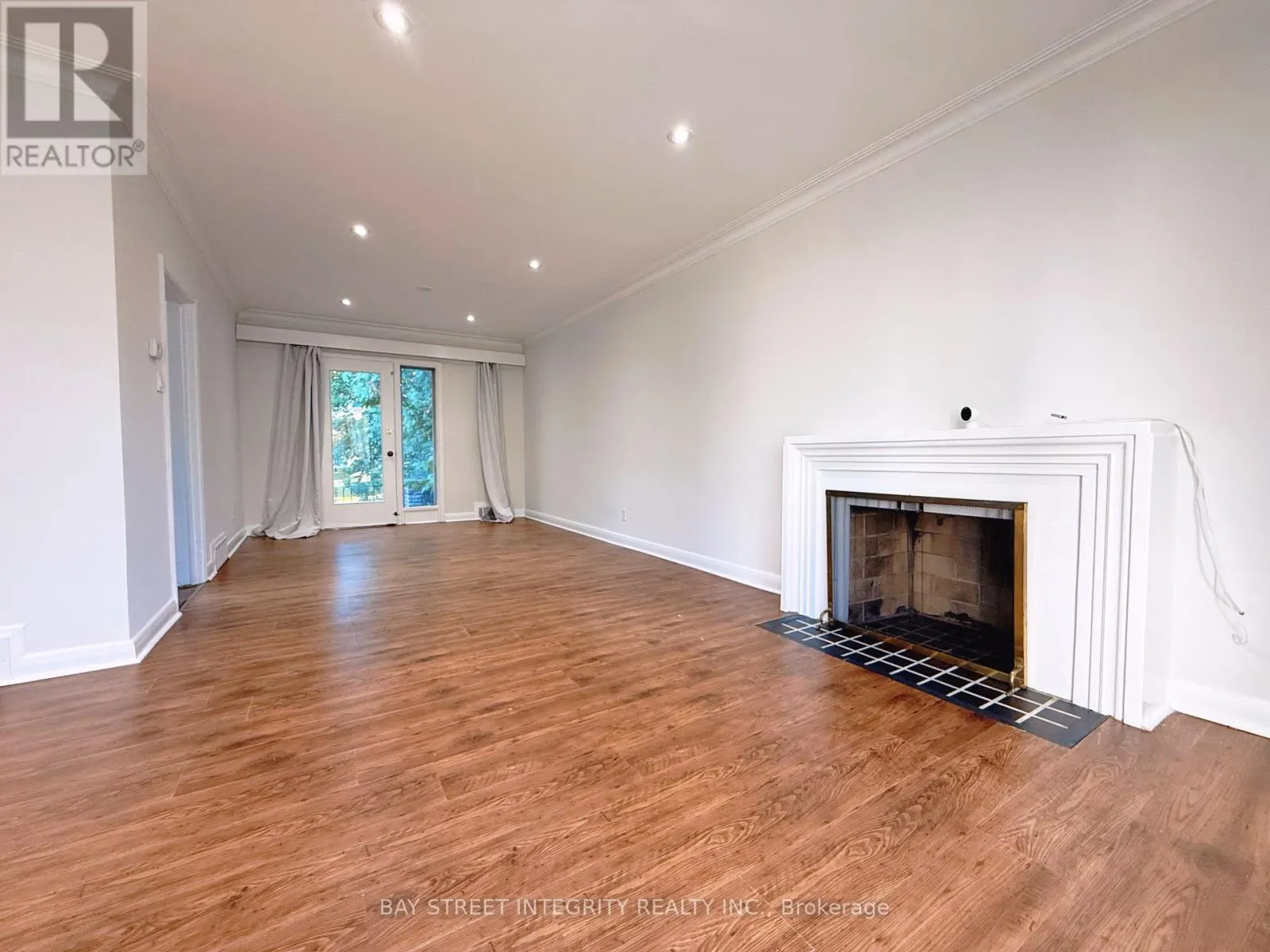 143 MUNRO BOULEVARD