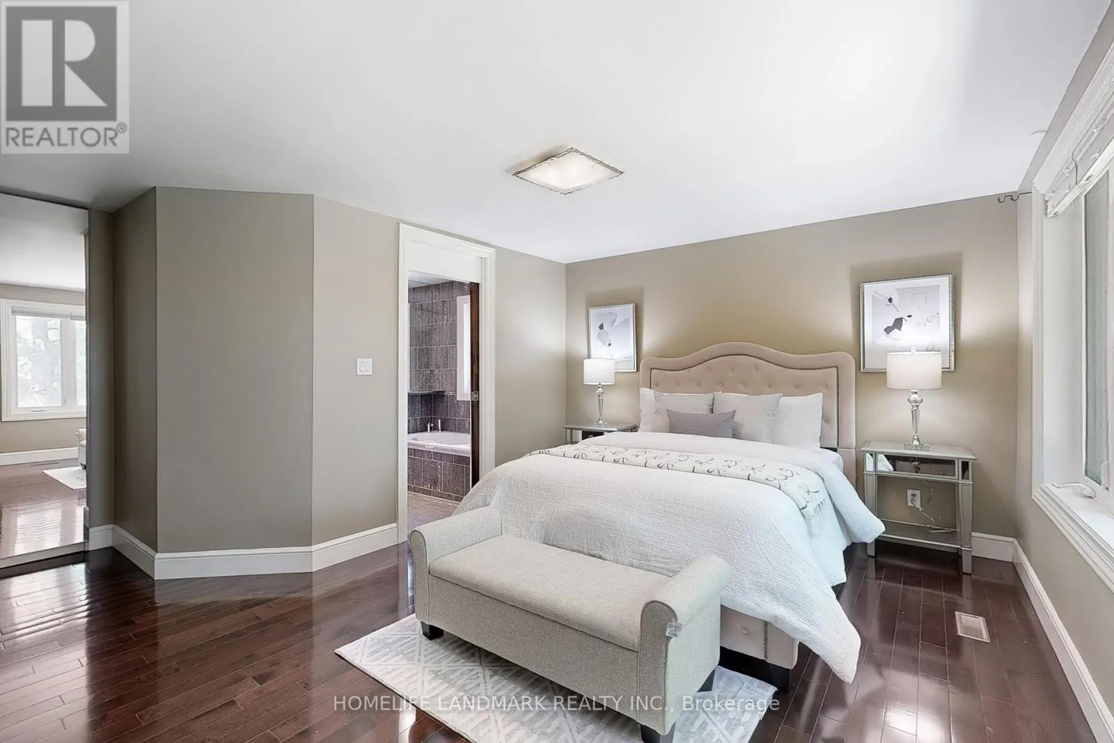 61 WHITTAKER CRESCENT