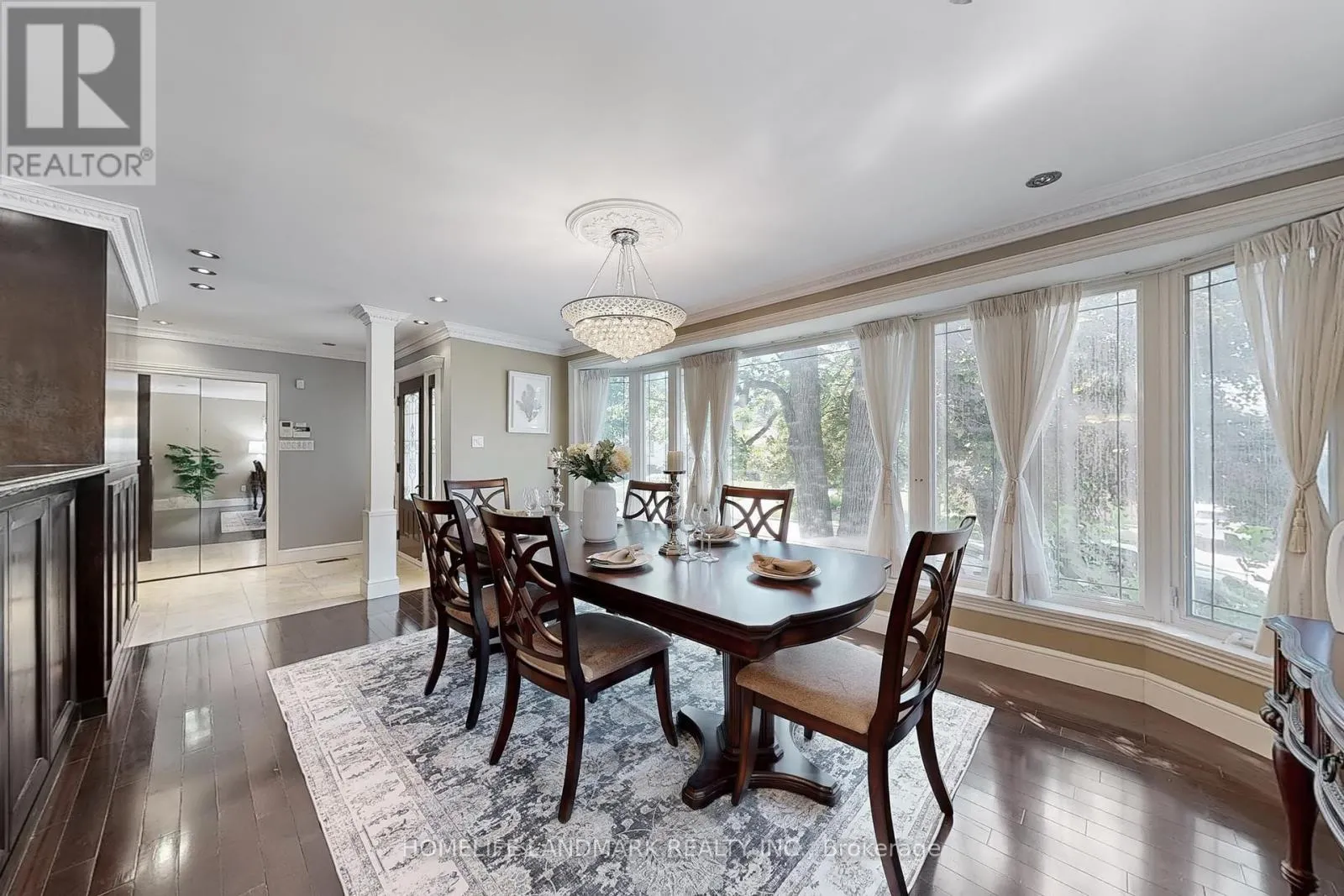 61 WHITTAKER CRESCENT