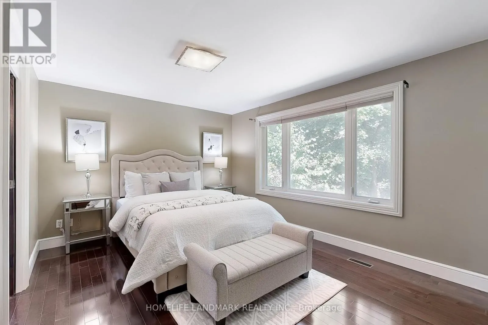 61 WHITTAKER CRESCENT