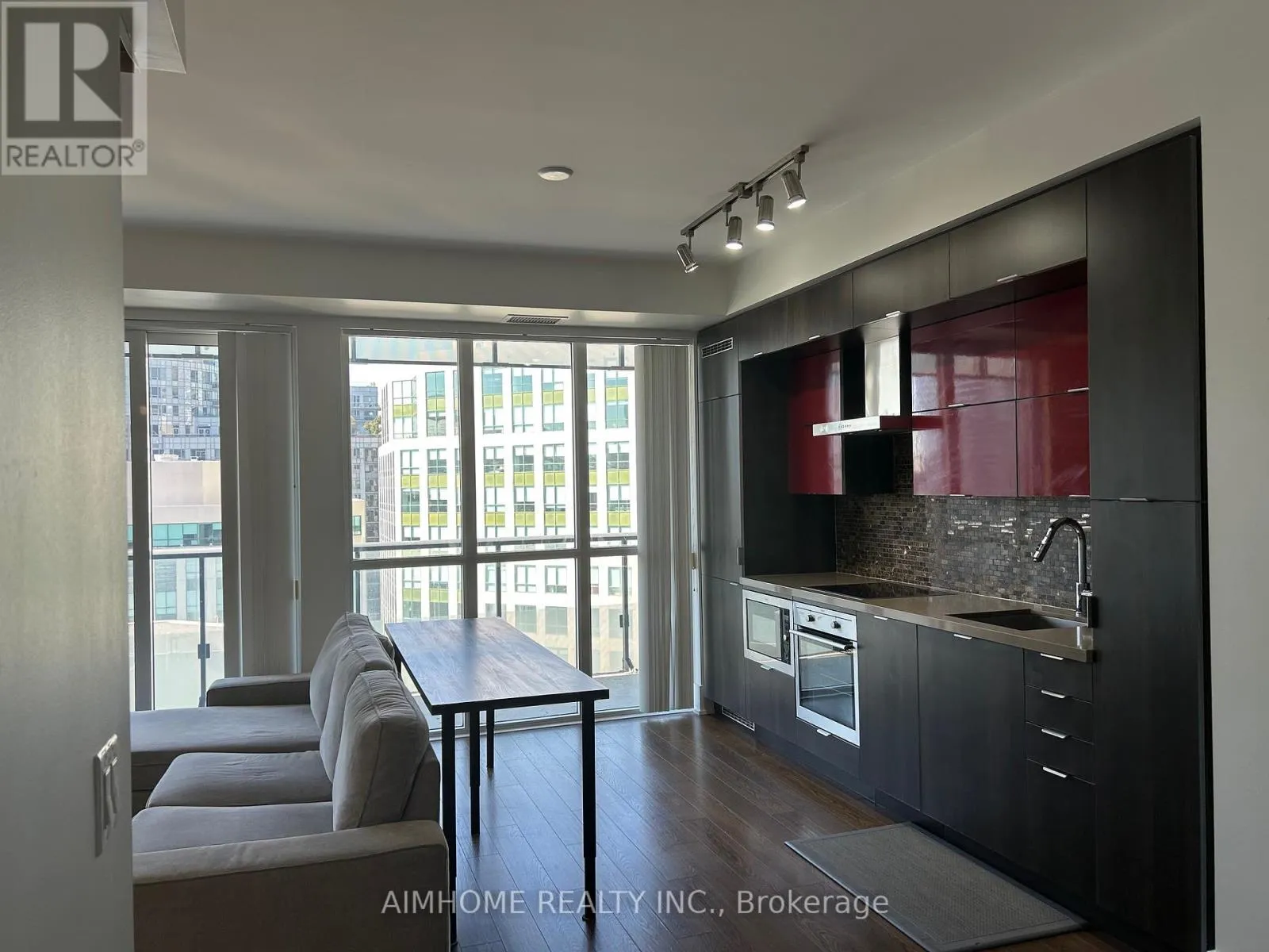 1603 - 300 FRONT STREET W