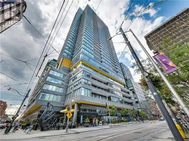 2001 - 8 CHARLOTTE STREET