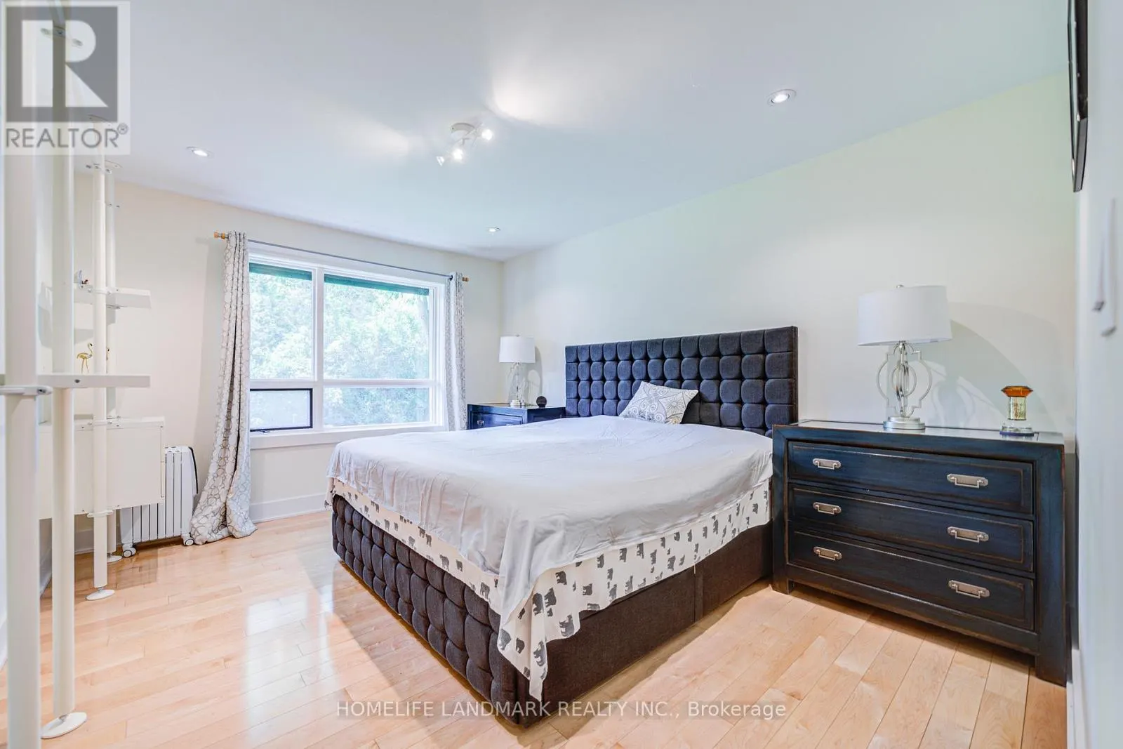 5 SULGRAVE CRESCENT
